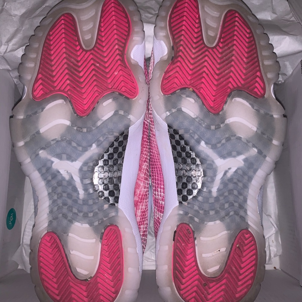 I’m selling my pink snakeskin 11s - Picture 7 of 7